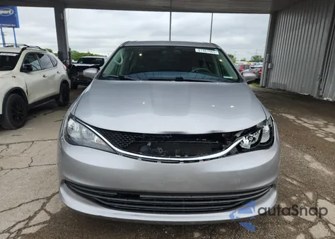 2018 Chrysler Pacifica Lx из США, поврежденный, VIN 2C4RC1CGXJR305526